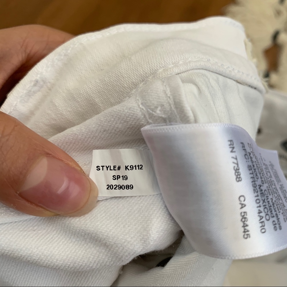 ❌SOLD❌ Madewell || White Button-Up Skinny Jeans - Picture 5 of 5